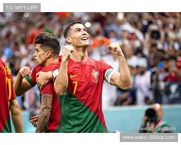 绝杀之后:葡萄牙体育前锋苏亚雷斯激情滑跪庆祝瞬间 绝杀之后:葡萄牙体育前锋苏亚雷斯激情滑跪庆祝瞬间